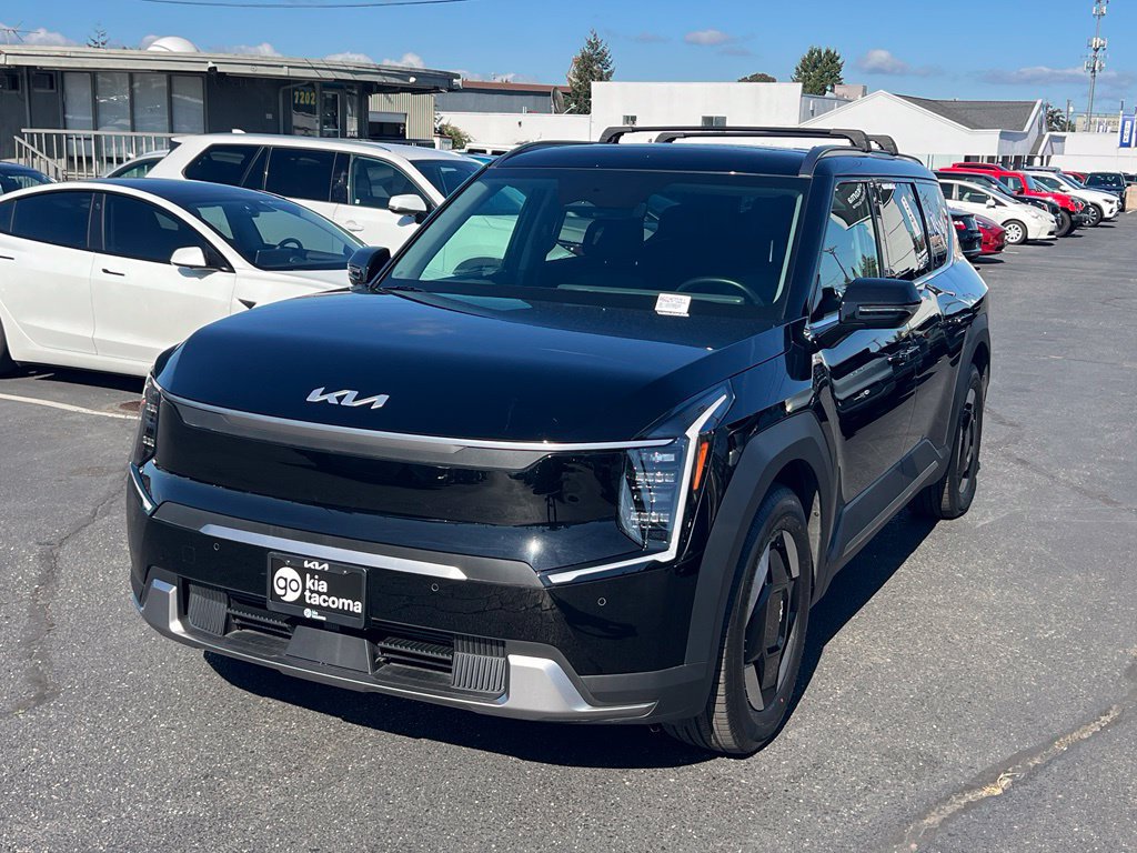 Used 2024 Kia EV9 Wind AWD/4WD image 3