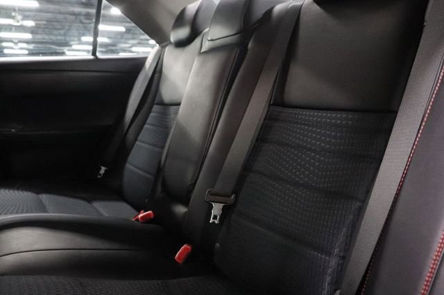 Used 2015 Toyota Camry SE FWD image 20