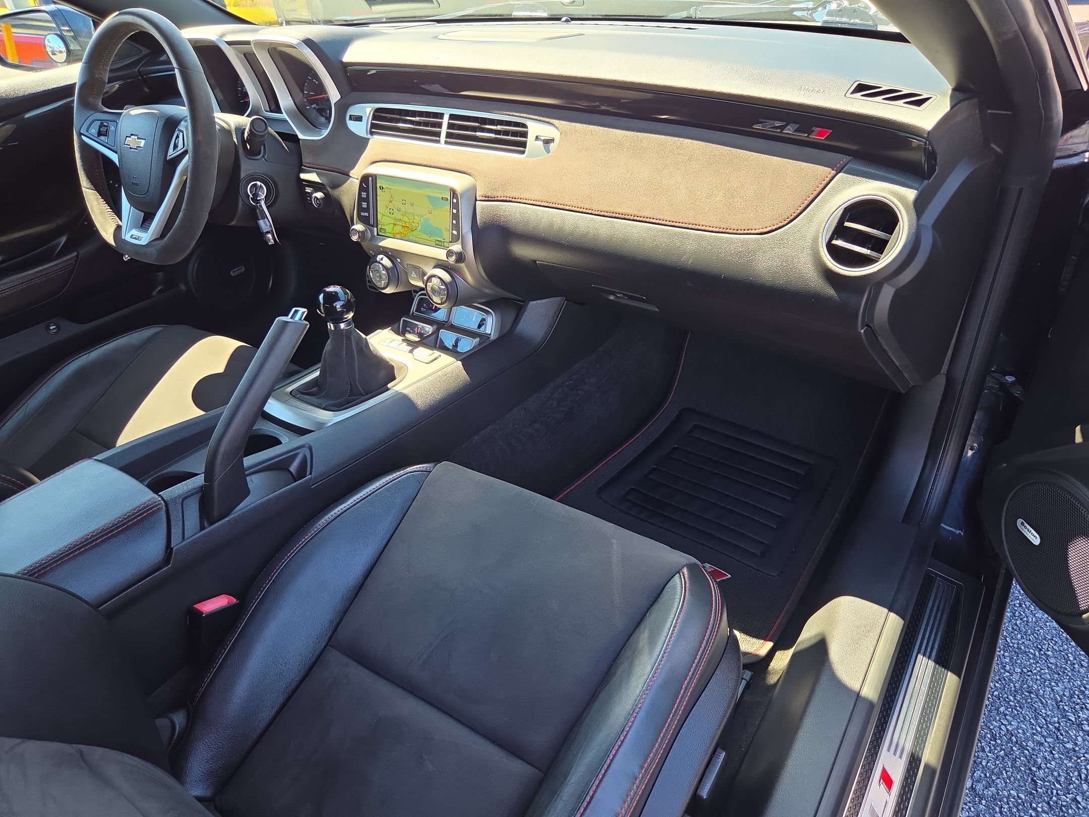 Used 2014 Chevrolet Camaro ZL1 RWD image 24