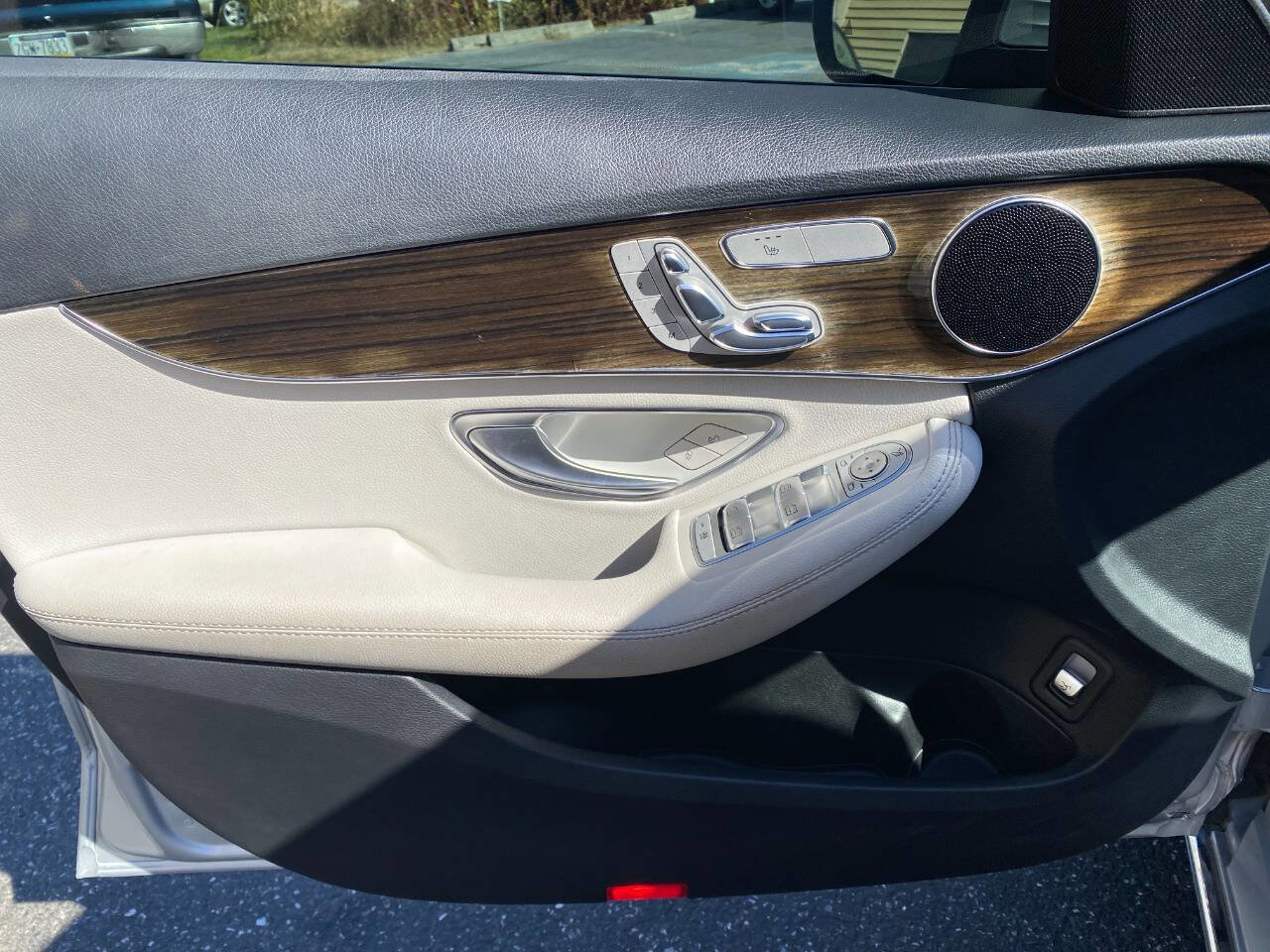 Used 2017 Mercedes-Benz C 300 4MATIC Sedan w/ Premium 1 Package image 11