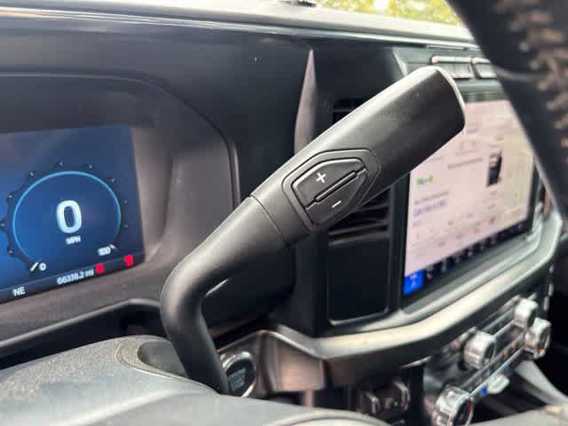 Used 2024 Ford F250 Lariat w/ Black Appearance Package AWD/4WD image 15