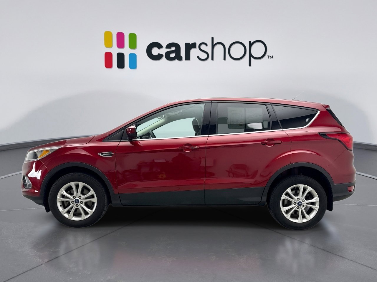 Used 2019 Ford Escape SE AWD/4WD image 2