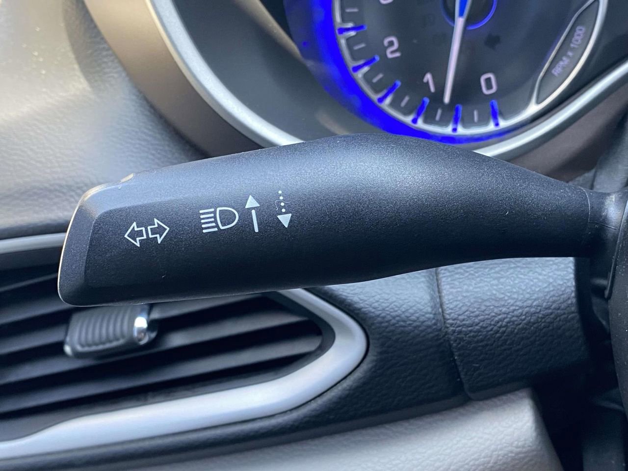 Used 2021 Chrysler Voyager Lxi FWD image 20