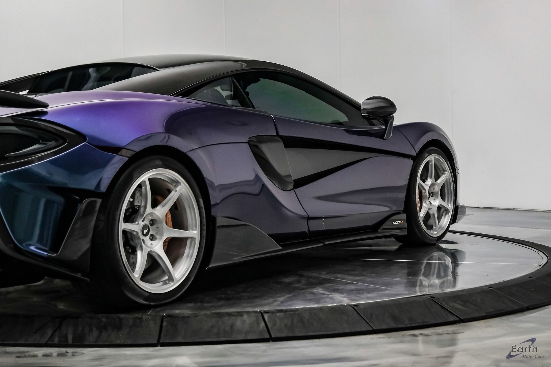 Used 2019 McLaren 600LT RWD image 23