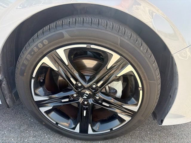 Used 2021 Kia K5 GT-Line AWD/4WD image 4