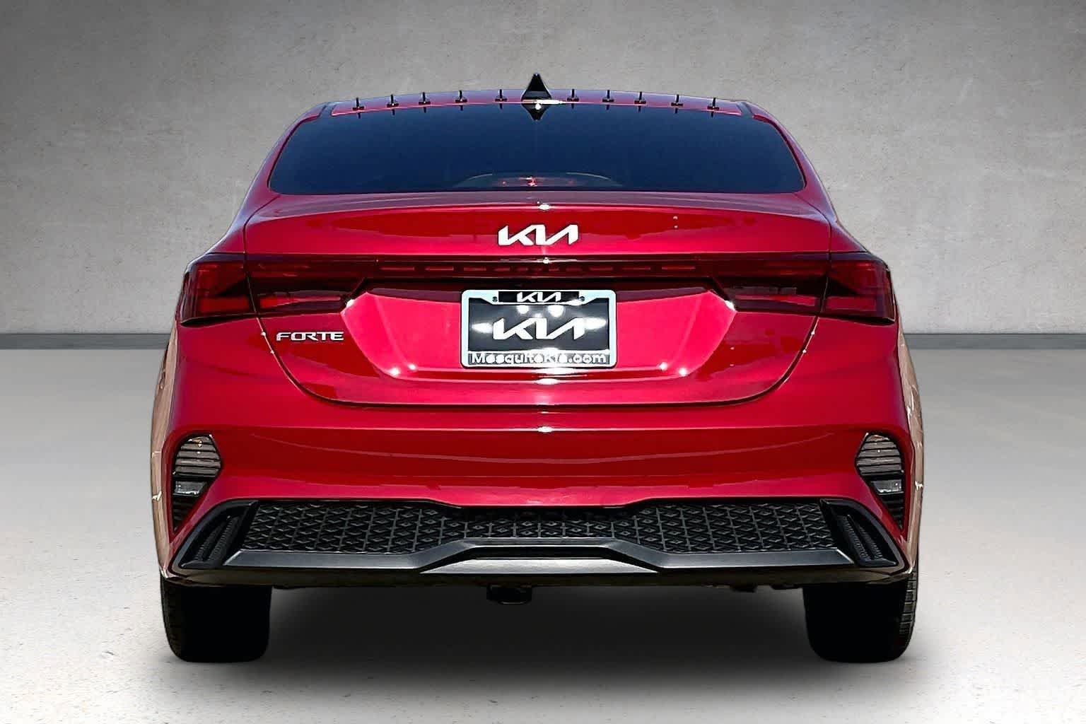 Certified 2023 Kia Forte LXS w/ LXS Technology Package FWD image 5