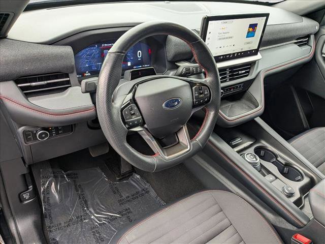 Certified 2025 Ford Explorer ST-Line w/ ST-Line Street Pack image 10