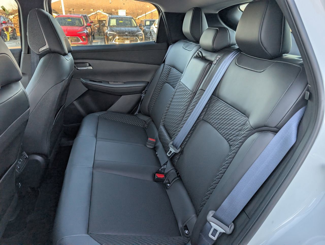 New 2026 Nissan Leaf Platinum+ w/ Cargo Package (Platinum+) image 21