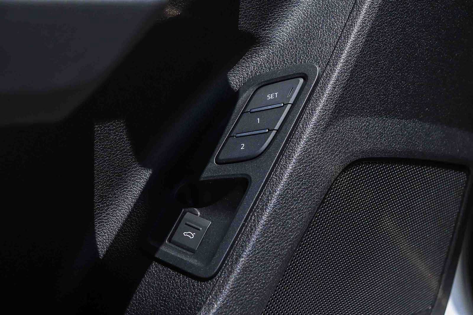 Used 2025 Audi Q3 2.0T Premium w/ Convenience Package AWD/4WD image 28