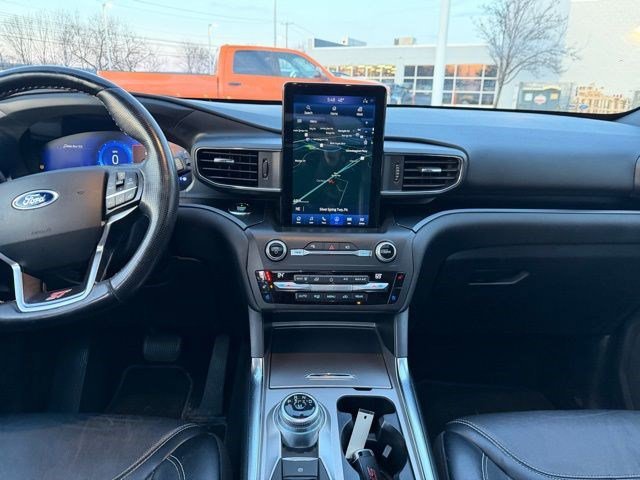 Used 2020 Ford Explorer ST w/ ST Street Pack image 17