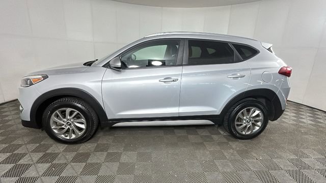 Used 2017 Hyundai Tucson SE Plus AWD/4WD image 6