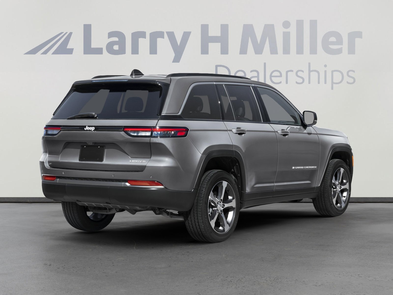 New 2026 Jeep Grand Cherokee Altitude image 2