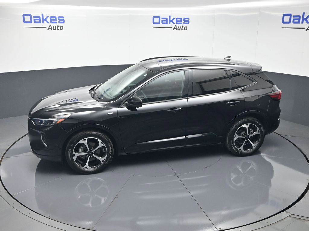 Used 2023 Ford Escape ST-Line Elite w/ Premium Technology Package AWD/4WD image 52