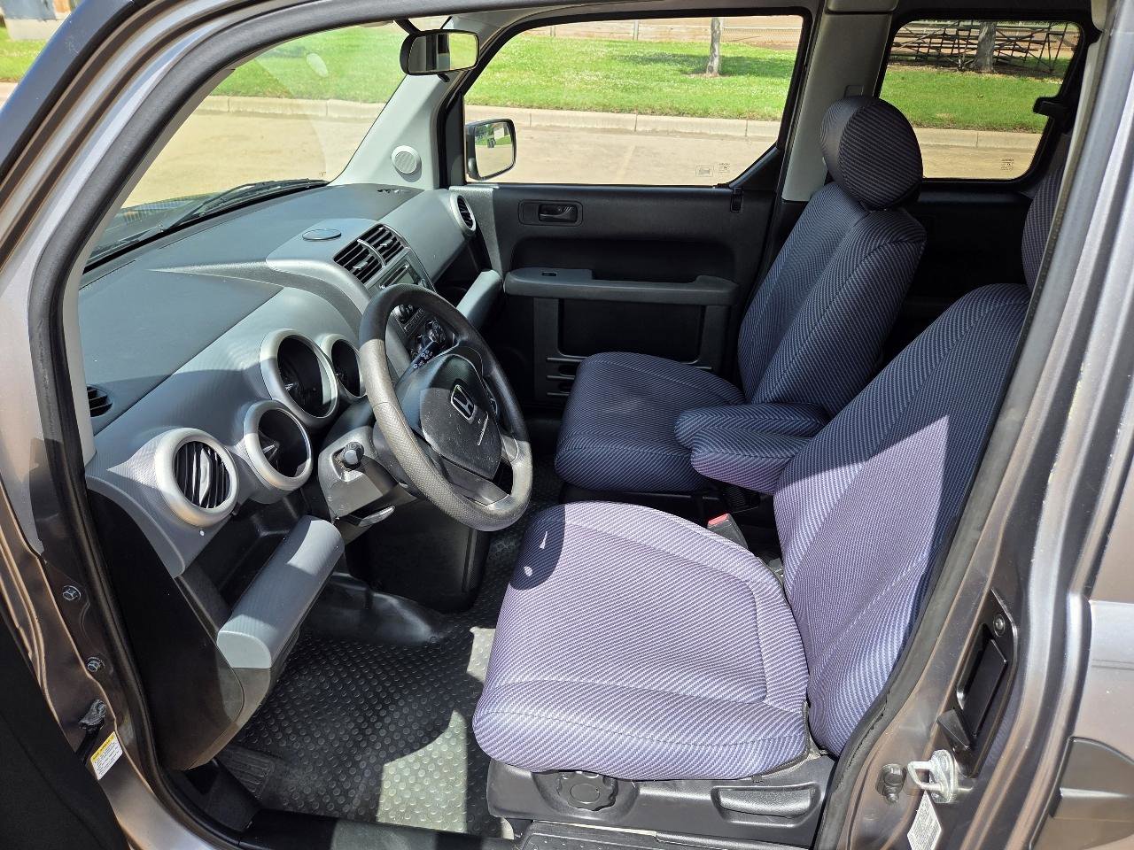 Used 2005 Honda Element EX image 10