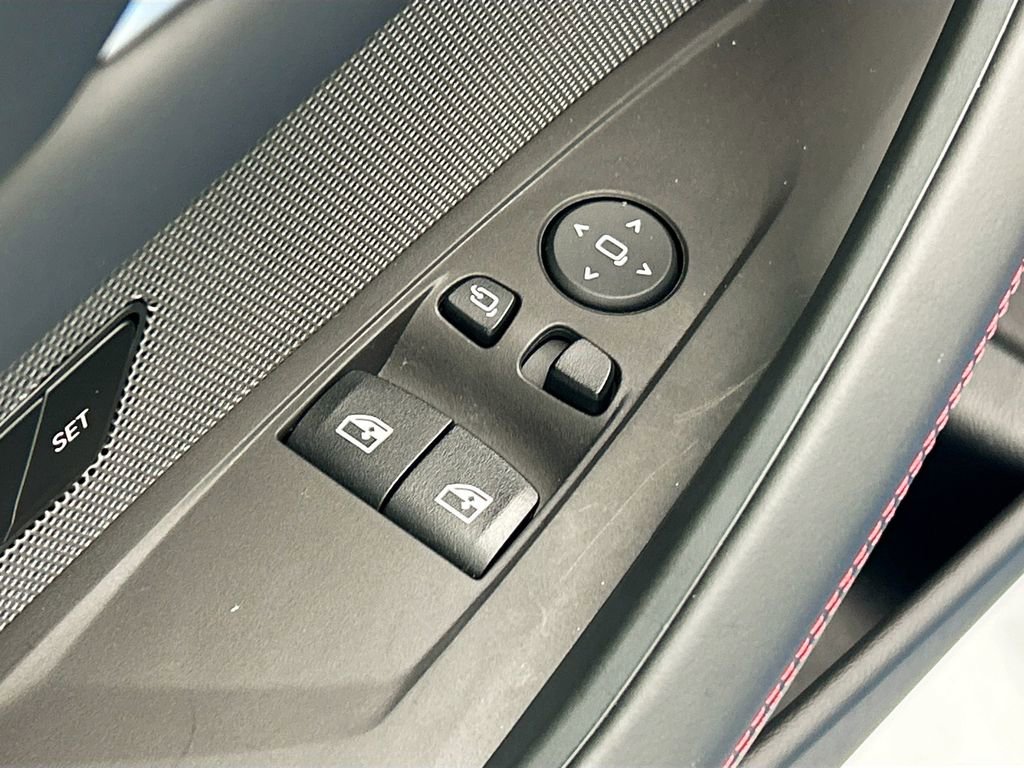 Used 2025 BMW M4 CS image 22