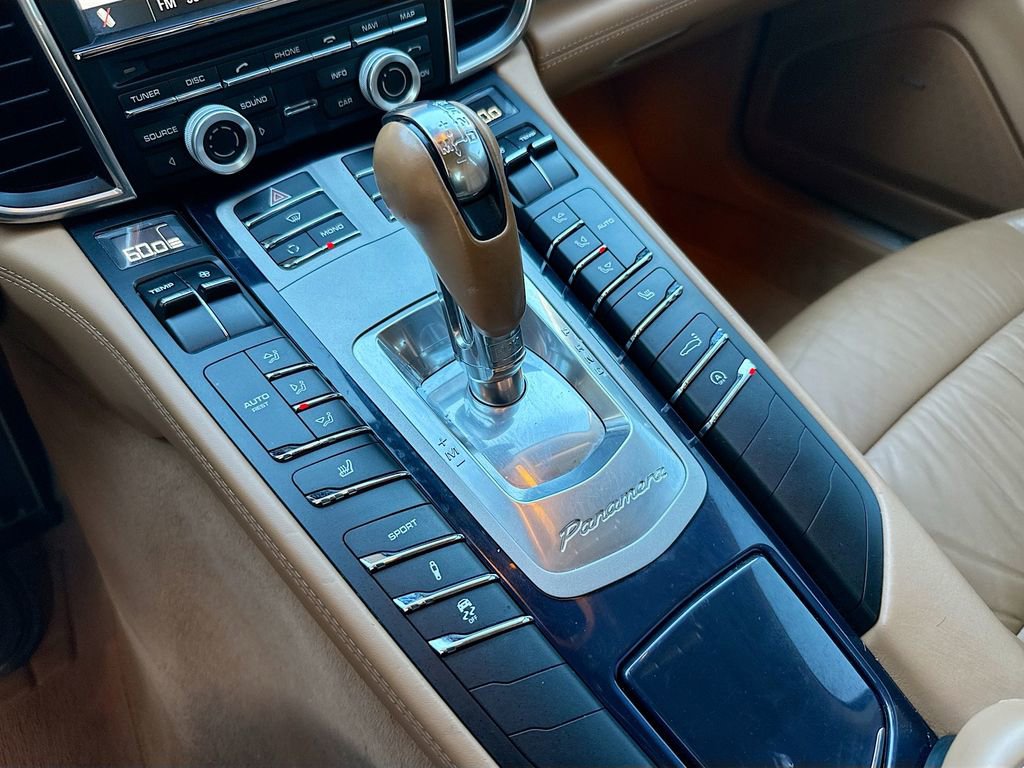 Used 2011 Porsche Panamera 4S image 17