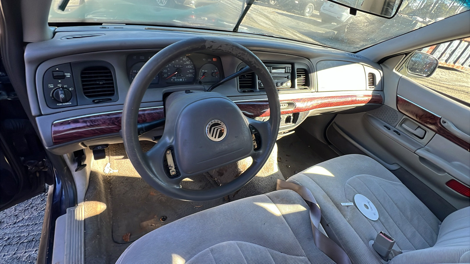 Used 2001 Mercury Grand Marquis GS image 17