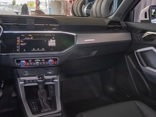 Certified 2024 Audi Q3 2.0T Premium Plus w/ Premium Plus Package image 41