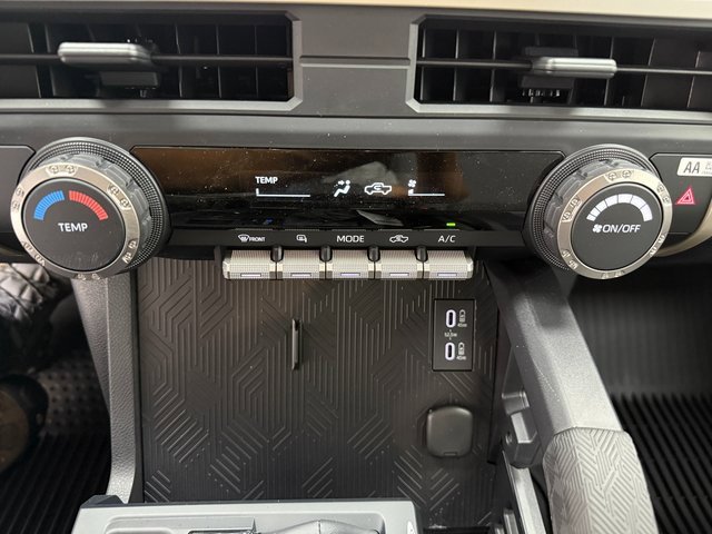 Used 2025 Toyota Tacoma SR5 image 18