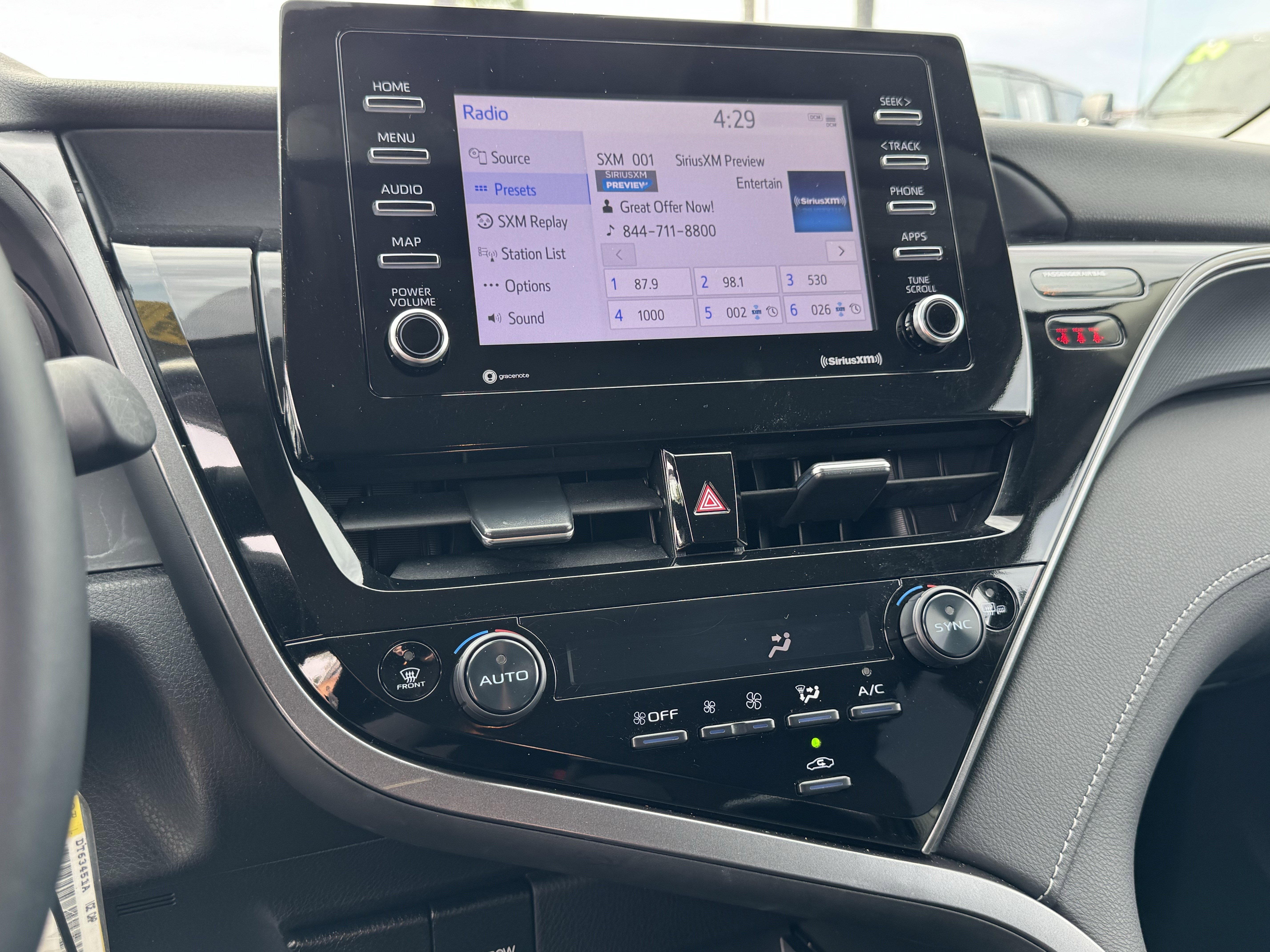 Used 2023 Toyota Camry SE FWD image 24