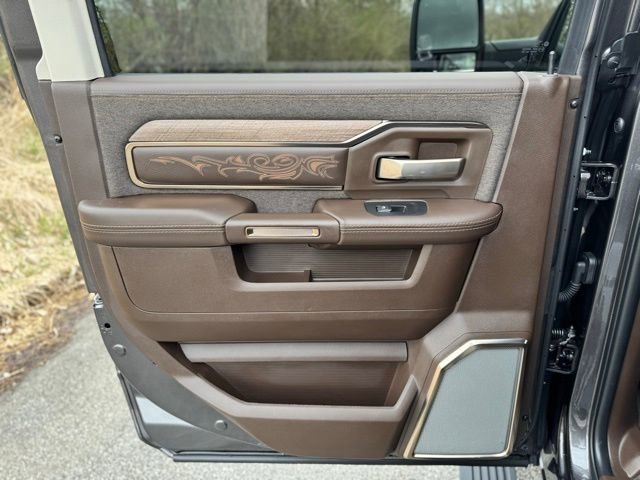 Used 2025 RAM 2500 Limited image 12