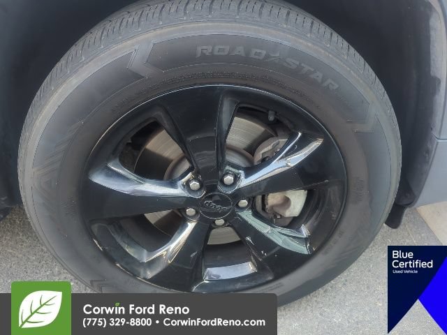 Used 2020 Jeep Cherokee Latitude Plus AWD/4WD image 18