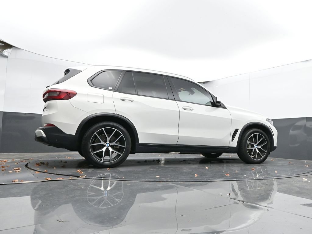 Used 2019 BMW X5 xDrive40i w/ Convenience Package image 52