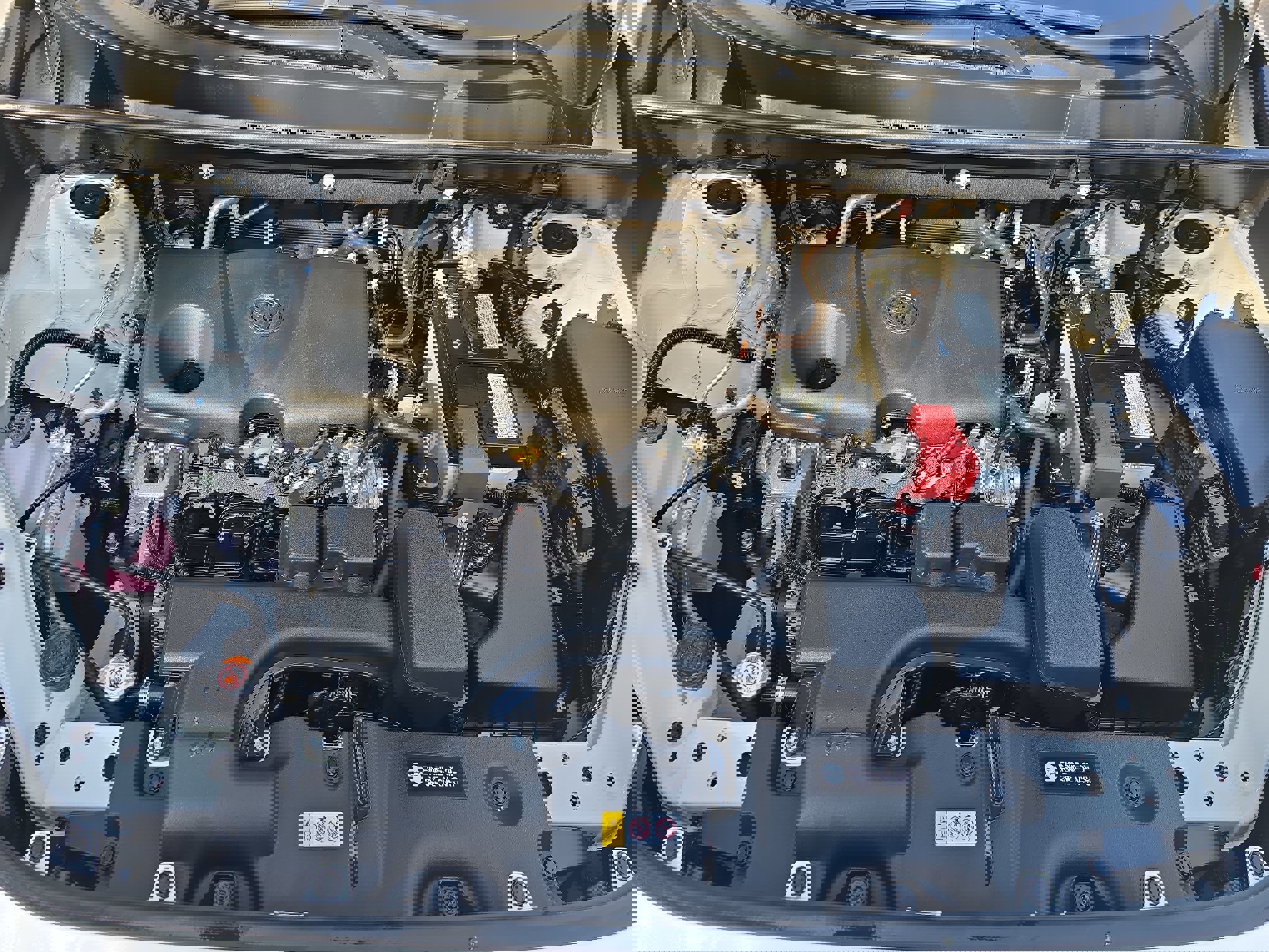 Used 2025 Toyota RAV4 XLE w/ Convenience Package image 31