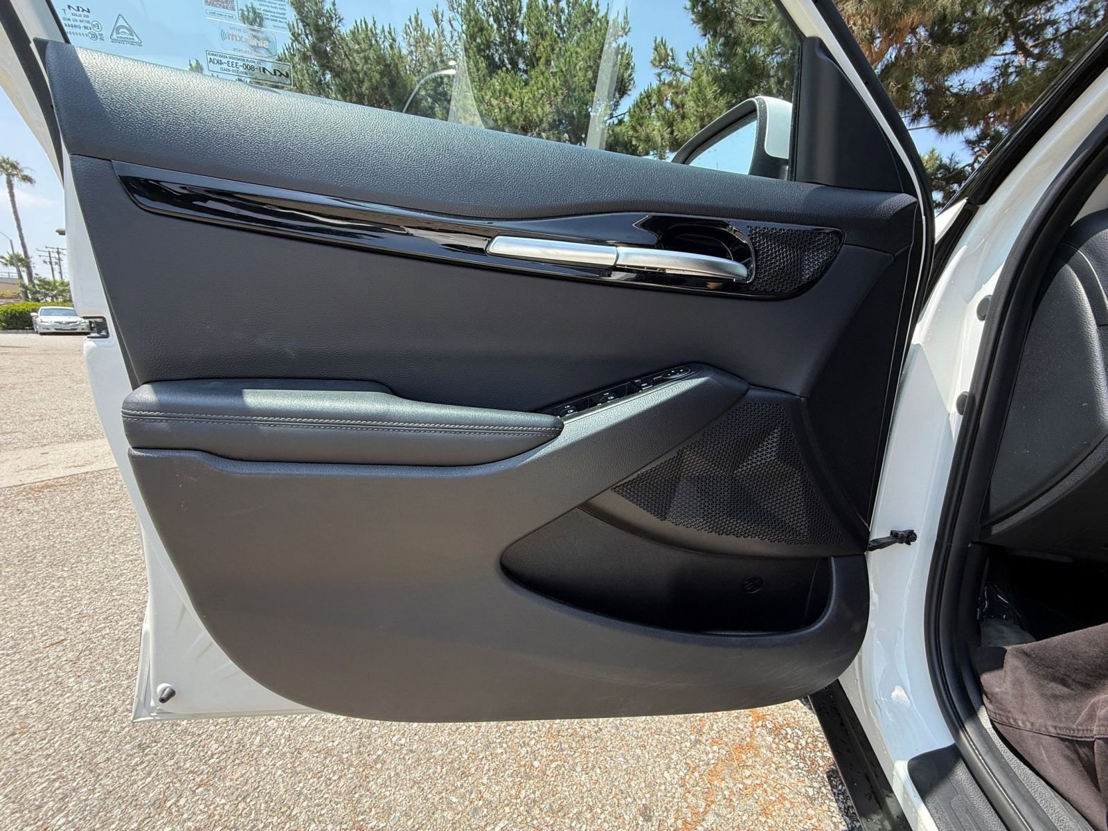 Used 2025 Kia Seltos S FWD image 18