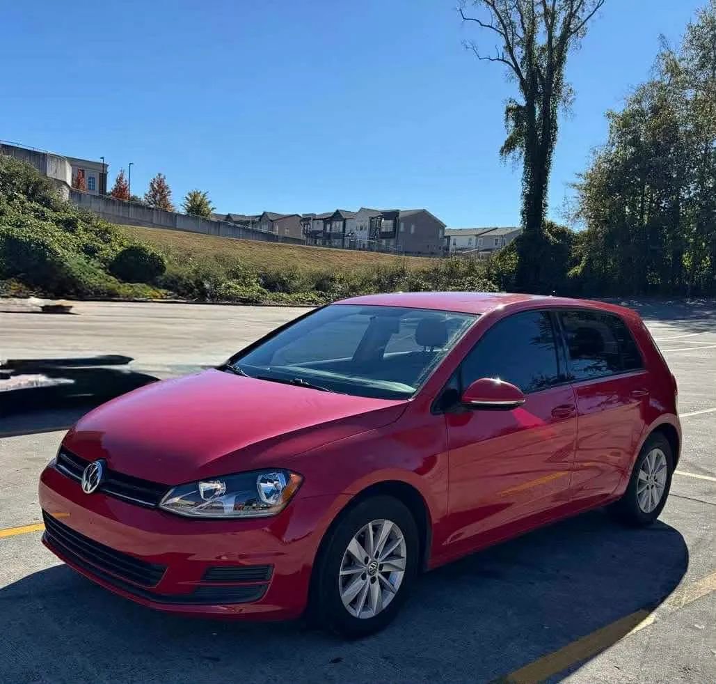 Used 2016 Volkswagen Golf S image 7