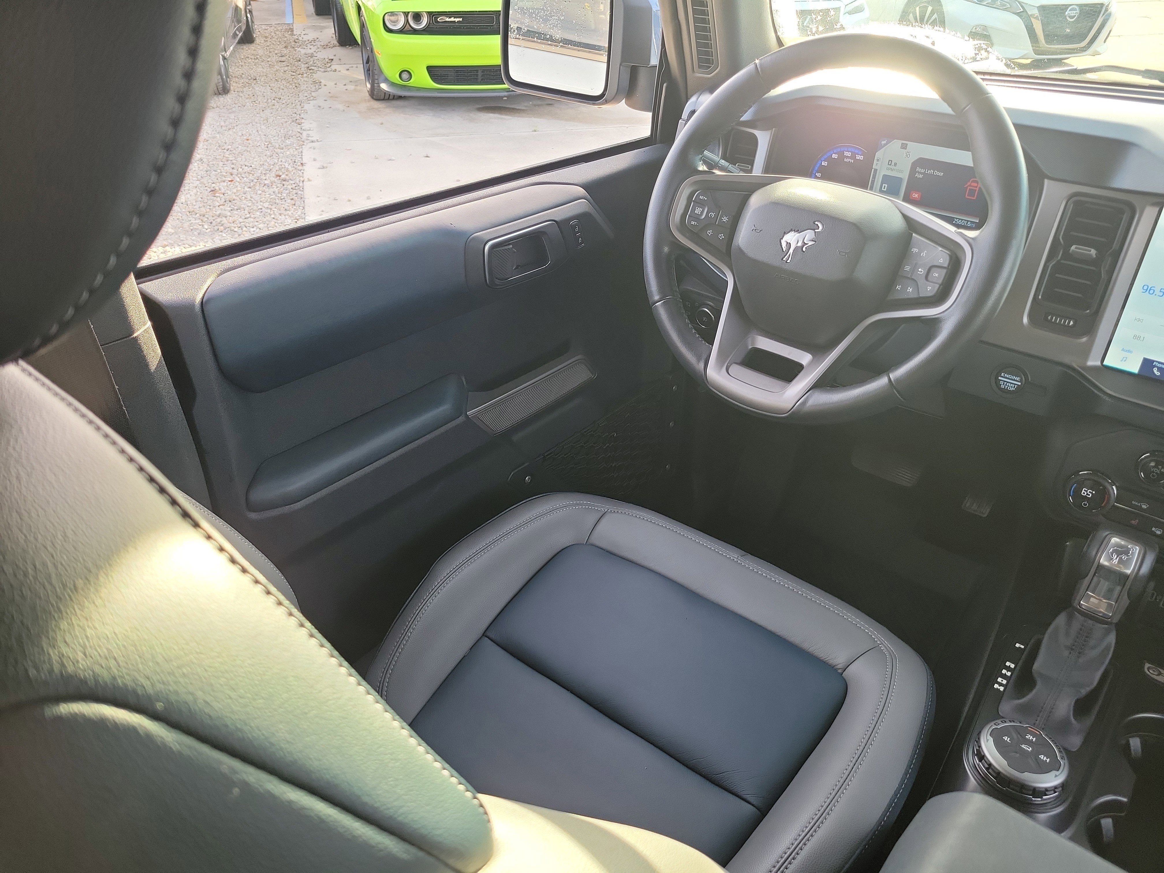 Used 2023 Ford Bronco Outer Banks image 15