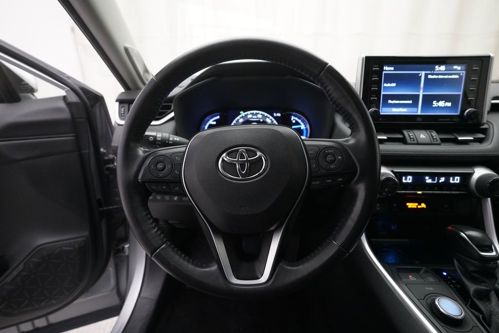 Used 2019 Toyota RAV4 Limited AWD/4WD image 4