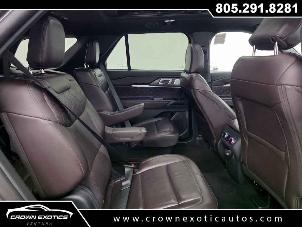 Used 2025 Ford Explorer Platinum w/ LUX Leather Package AWD/4WD image 17
