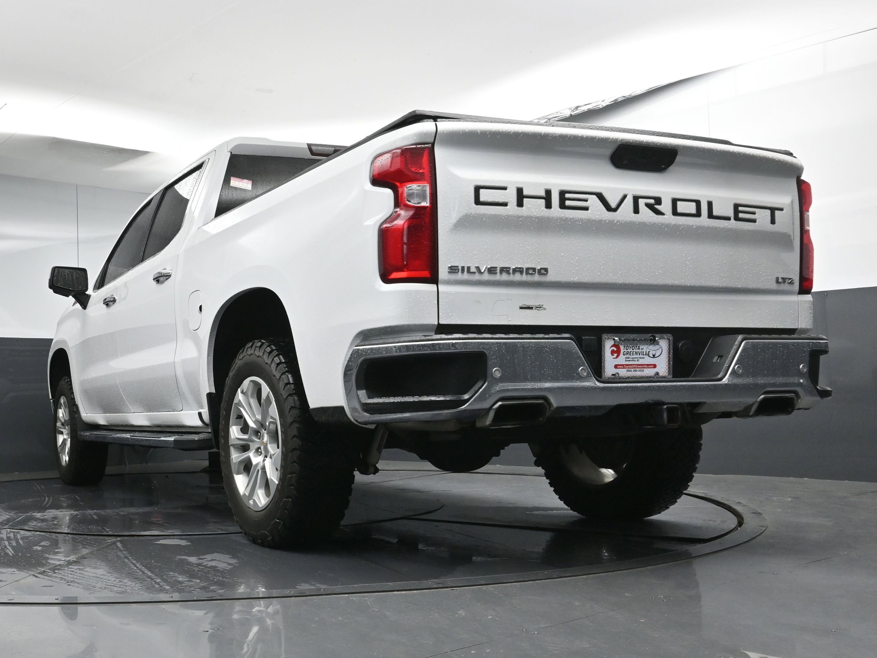 Used 2023 Chevrolet Silverado 1500 LTZ w/ LTZ Premium Package image 29