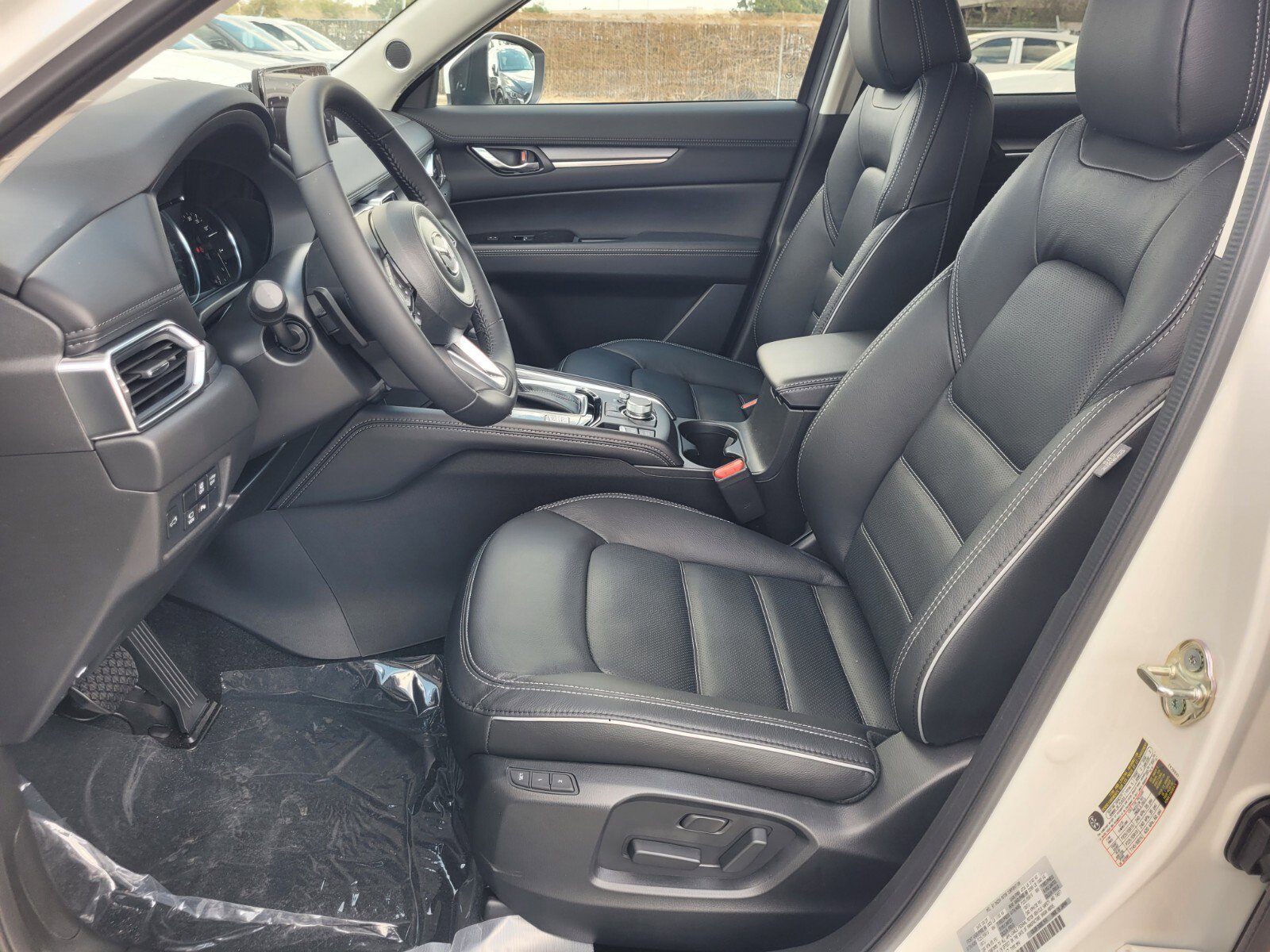 New 2025 MAZDA CX-5 AWD 2.5 S w/ Premium Plus Pkg image 3