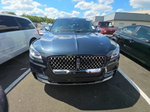 Used 2021 Lincoln Aviator Black Label Grand Touring AWD/4WD image 2