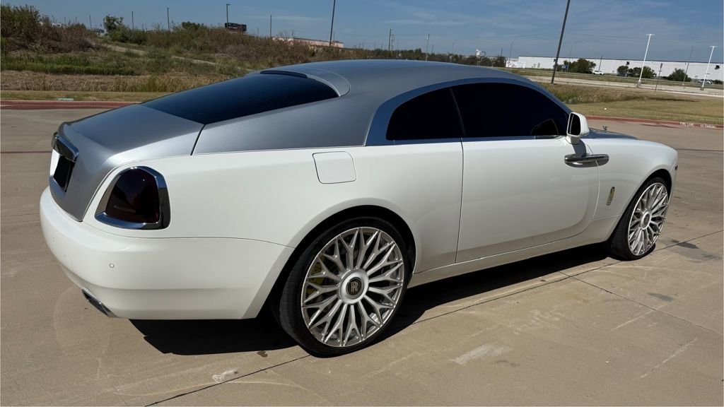 Used 2016 Rolls-Royce Wraith image 10