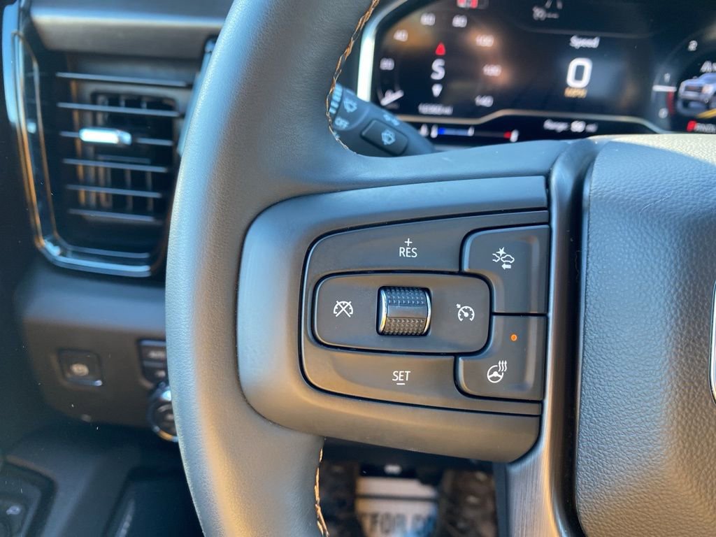 Used 2025 GMC Sierra 2500 AT4 image 20