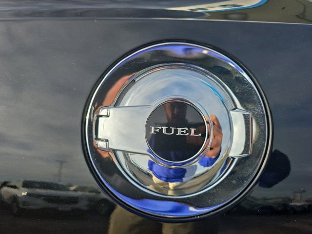 Used 2008 Dodge Challenger SRT8 image 13