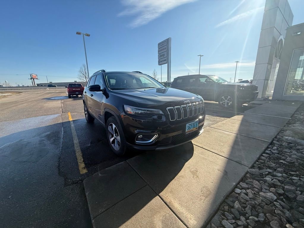 Used 2022 Jeep Cherokee Limited image 2