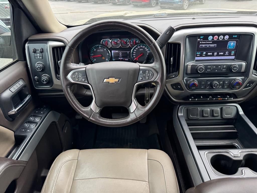 Used 2018 Chevrolet Silverado 1500 LTZ Z71 w/ LTZ Plus Package AWD/4WD image 11