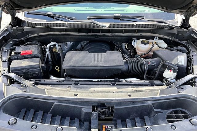 Used 2021 Chevrolet Suburban RST w/ Rear Media and Nav Package AWD/4WD image 31
