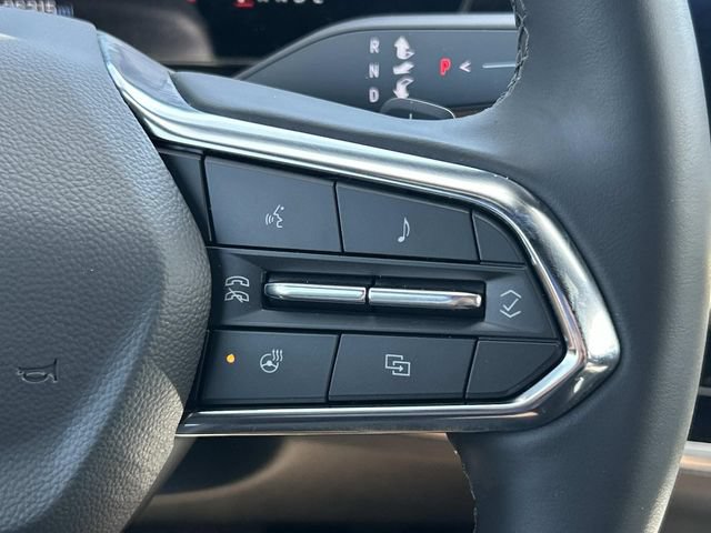 Used 2026 Chevrolet Equinox LT AWD/4WD image 29