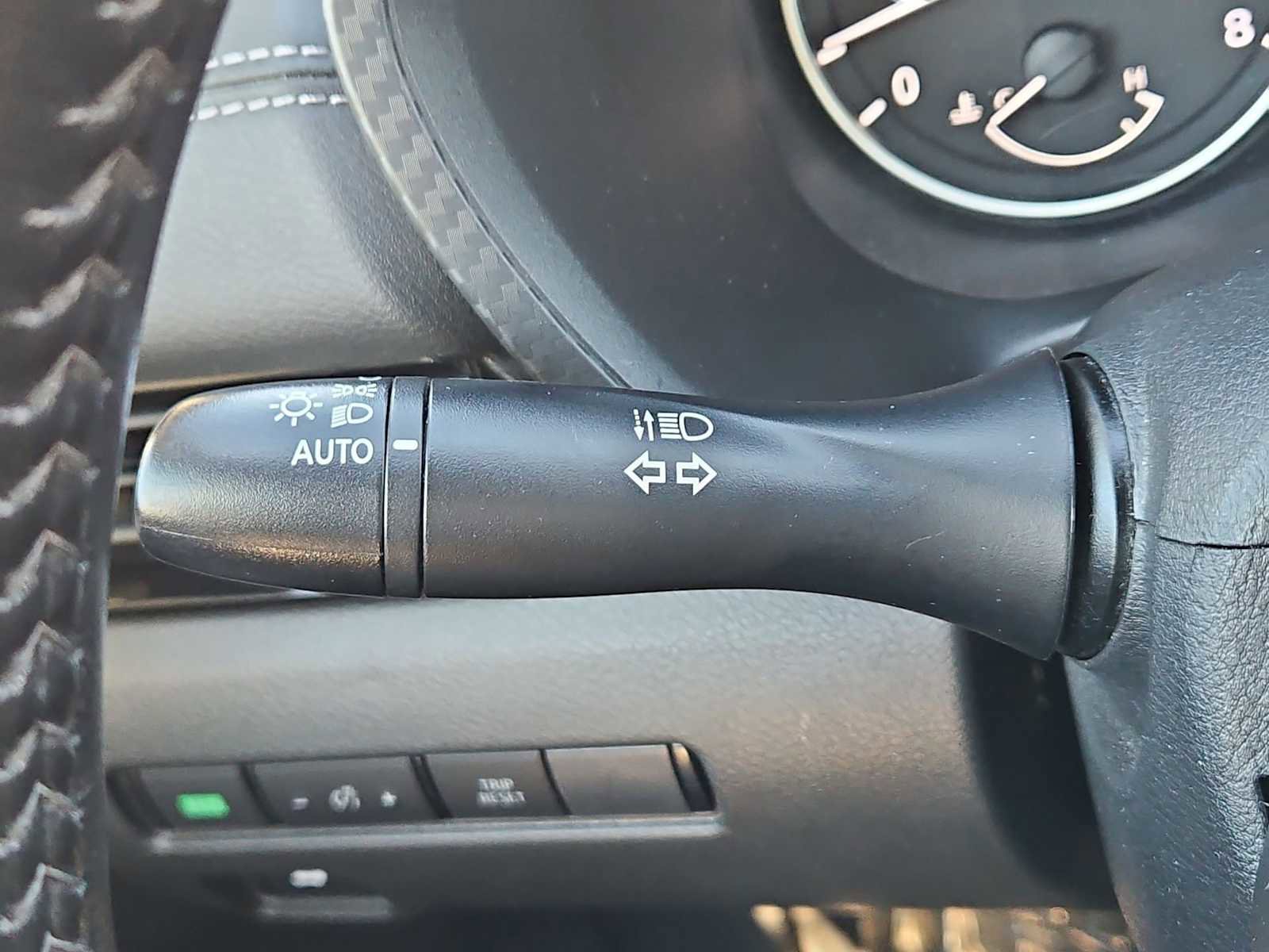 Used 2022 Nissan Sentra SV image 25