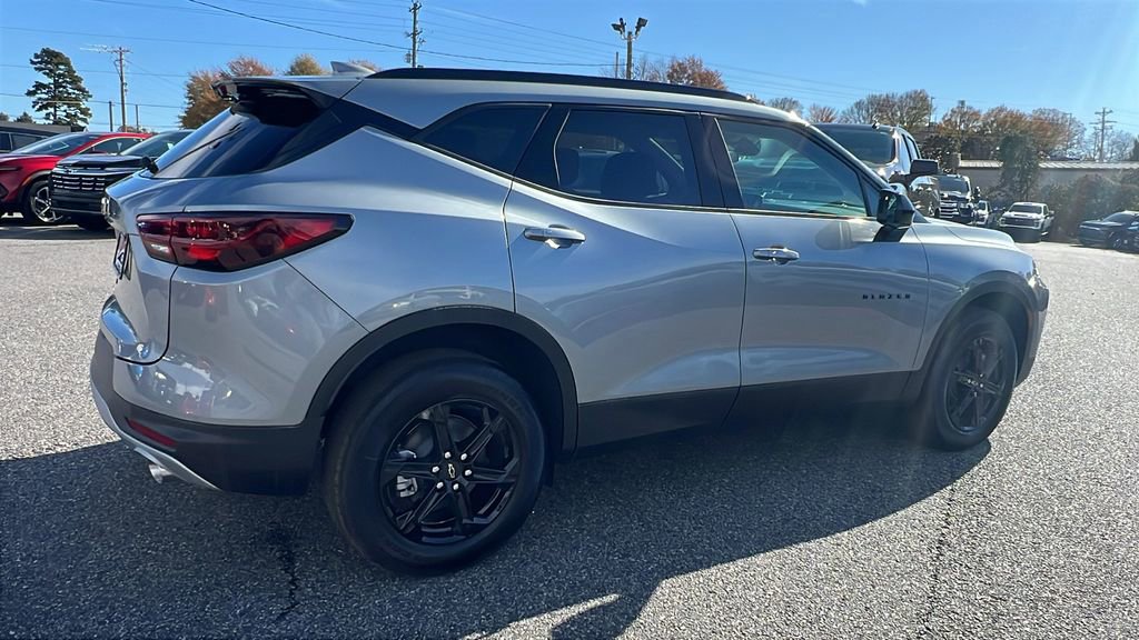 New 2026 Chevrolet Blazer LT w/ Midnight/Sport Edition image 5