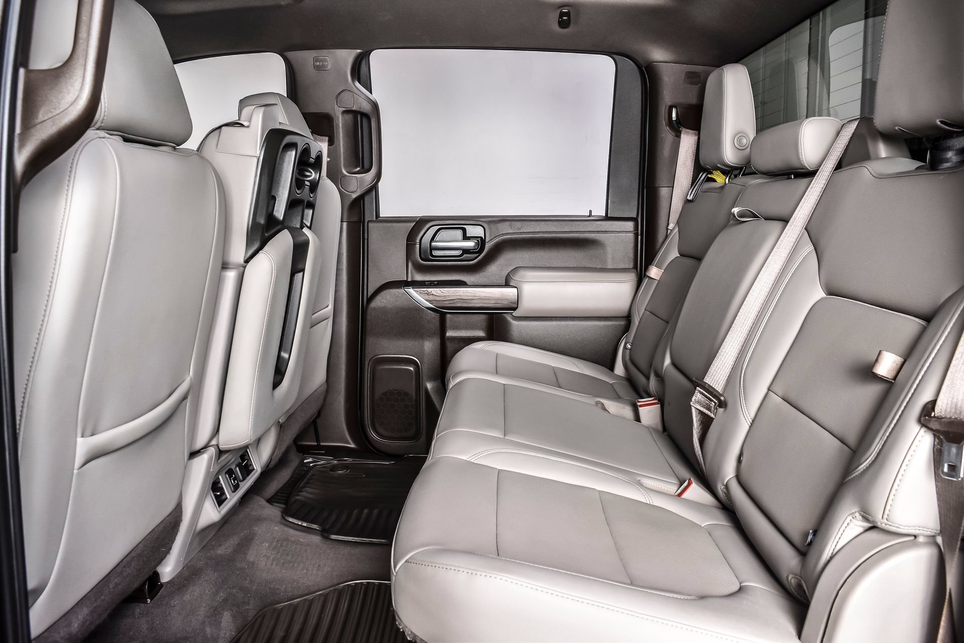 Used 2020 Chevrolet Silverado 2500 LTZ AWD/4WD image 18