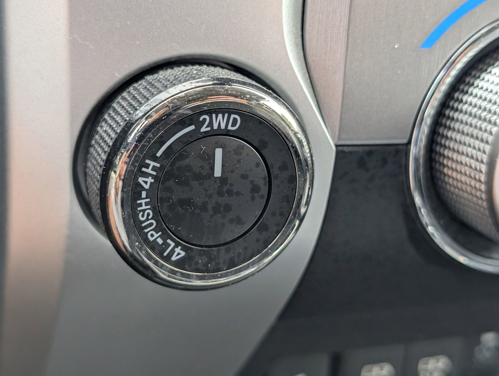 Used 2021 Toyota Tundra Platinum image 31