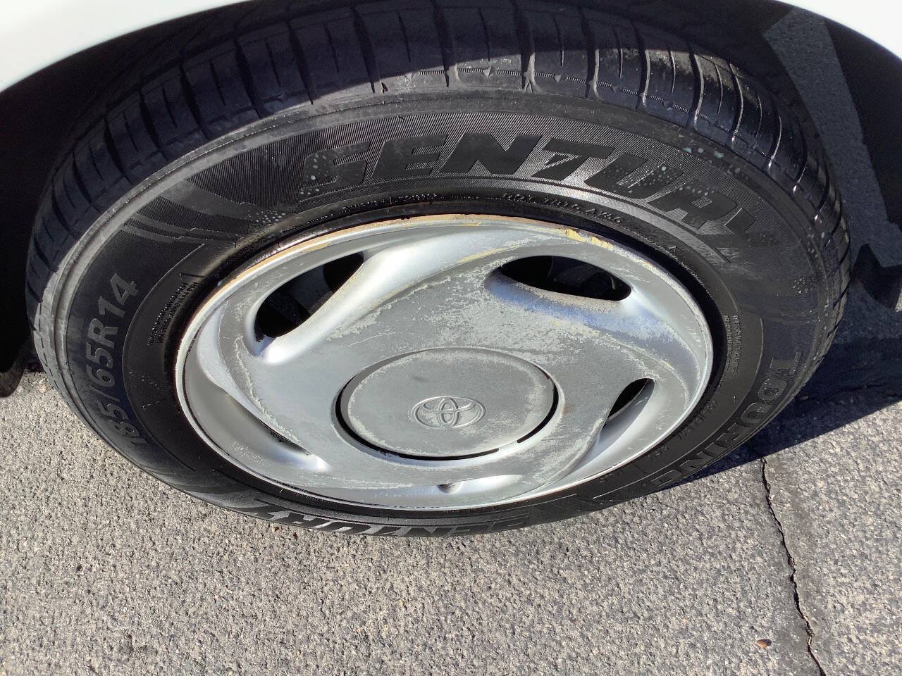 Used 2000 Toyota Corolla VE FWD image 19