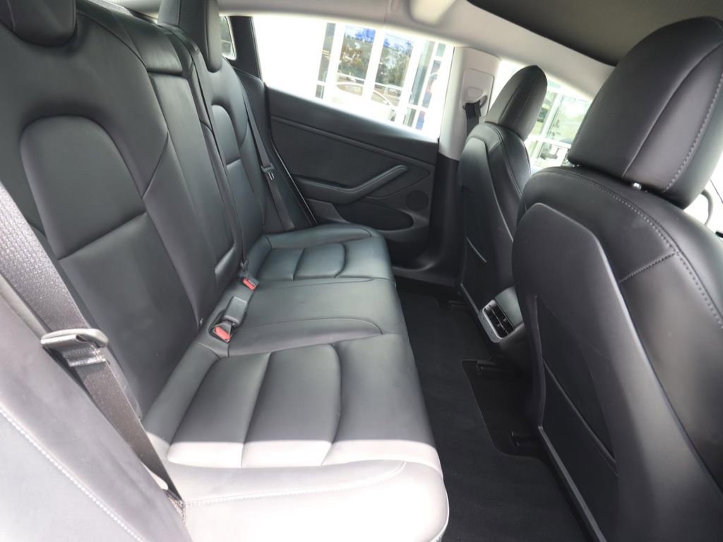 Used 2022 Tesla Model 3 Long Range AWD/4WD image 21
