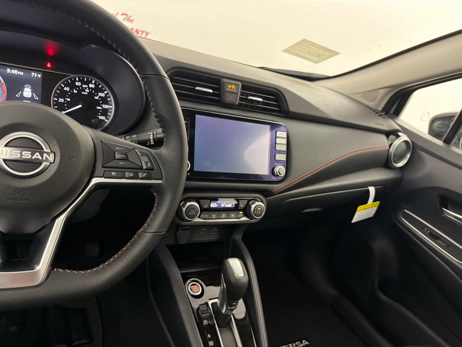 New 2025 Nissan Versa SR w/ Trunk Package image 18